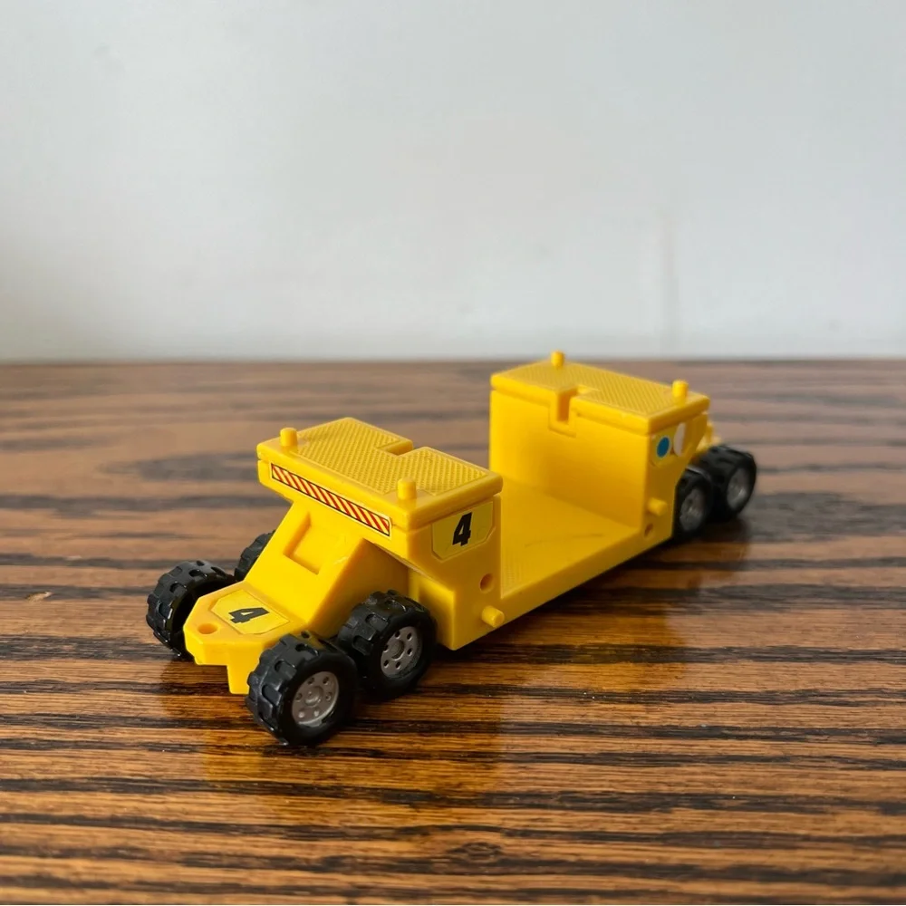 Vintage 1996 Hot Wheels Mega Rig Replacement Piece Part Trailer Wagon # 4 Yellow